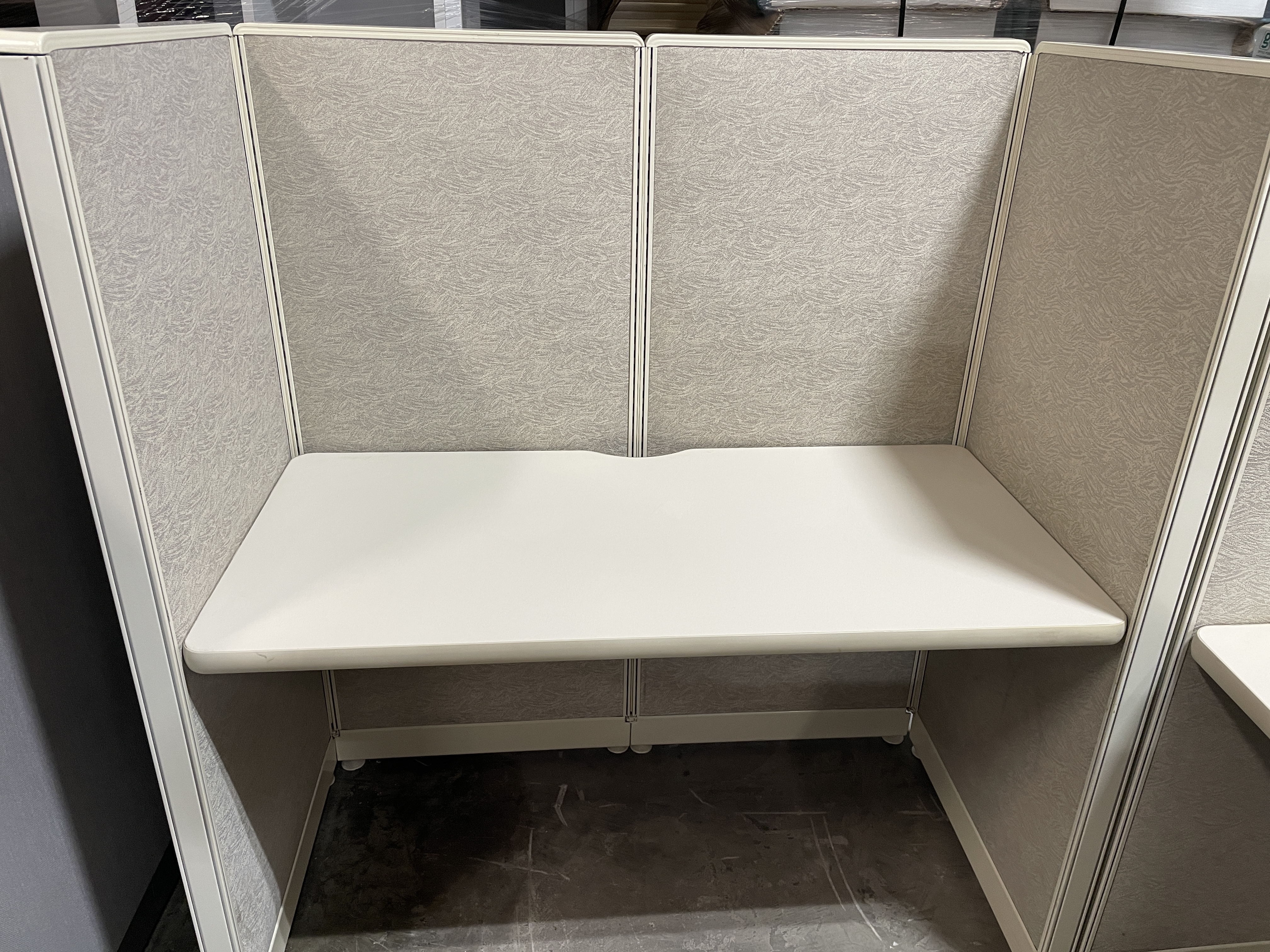 Haworth Unigroup Call Center 36 x 30" 