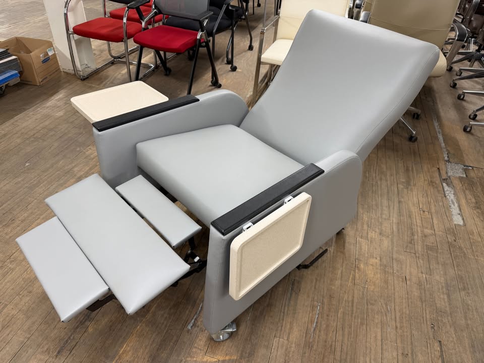 IOA Medical Recliner (Used)